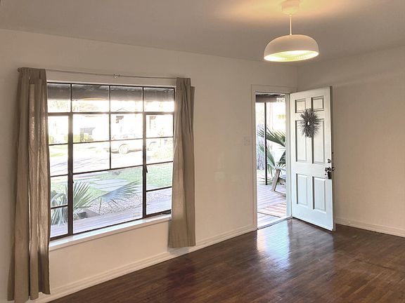 5th image of 1003 Ruth Ave #B
