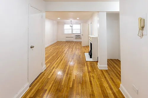 131-11 Kew Gardens Rd #4E Photo 1