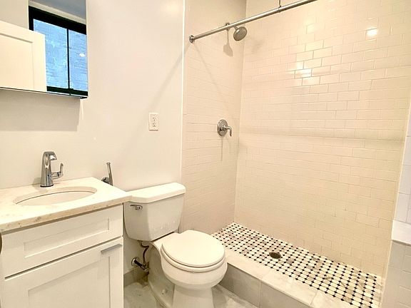 5th image of 509 E 78th St #1V