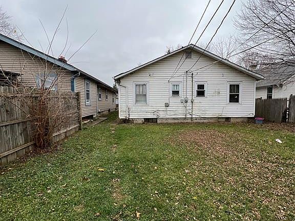 2nd image of 2912 E 17th St