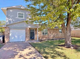 152 SW 69th St, Lawton, OK 73505