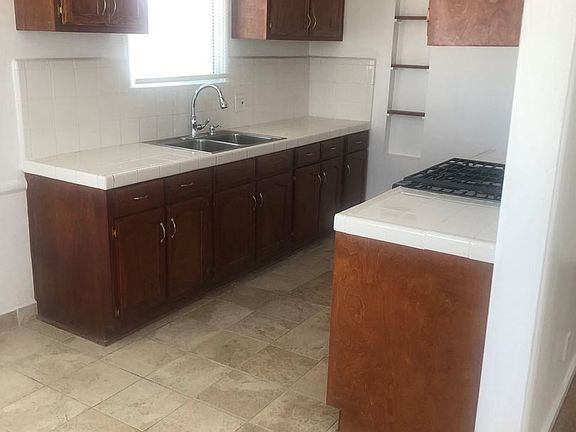 5th image of 3600 W 60th St #8589010