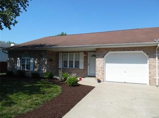 1703 Progress Ln, Belleville, IL 62221