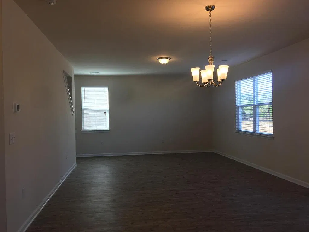 145 Mountain Ash Lane — Photo 3