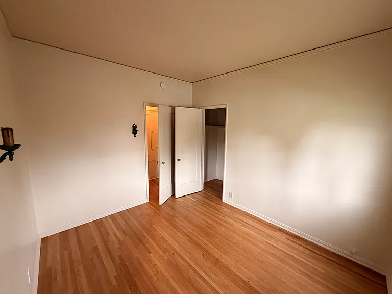 918 E Topeka St #2 — Photo 11