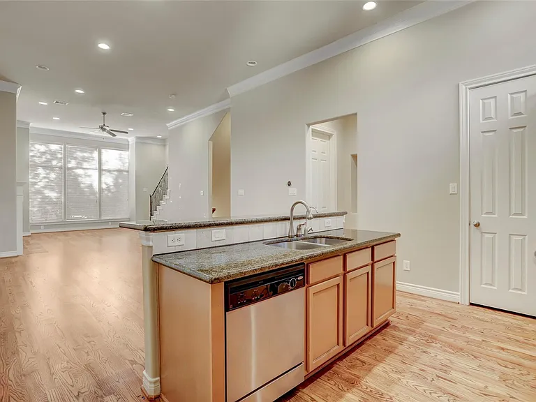 9133 Creekstone Lake Dr — Photo 13