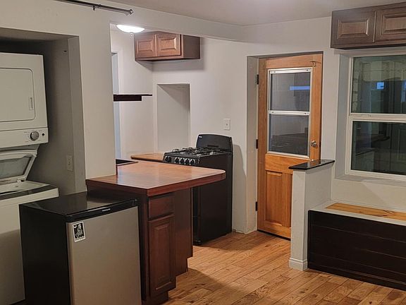 3rd image of 1185 Novara St