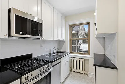8001 Germantown Ave #26 — Photo 15