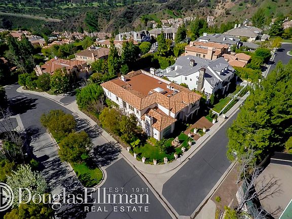 3rd image of 2305 Worthing Ln