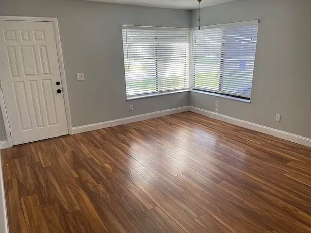 4591 SE Roaring Brook Way — Photo 3