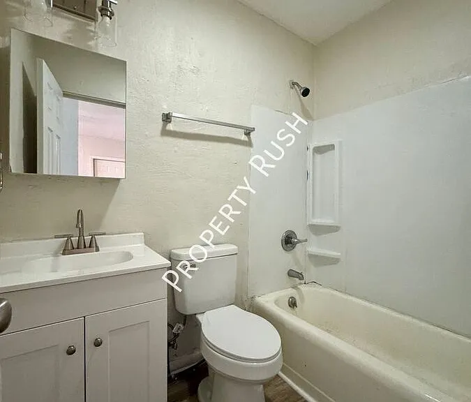 3603 Dorris St — Photo 9