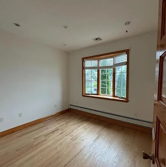 720 Fairview Ave — Photo 5