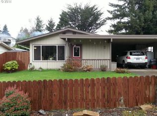1670 Ocean Blvd SE, Coos Bay, OR 97420