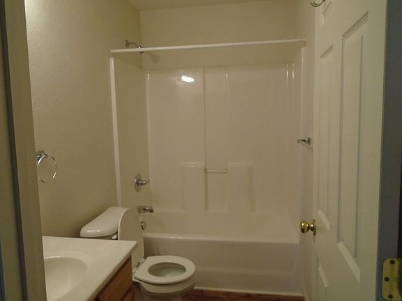 5th image of 21083 Harbor Ln