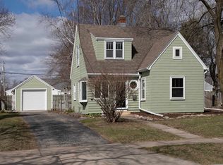 1525 N Erb St, Appleton, WI 54911