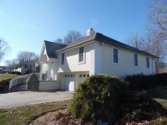 1900 Cypress St Higginsville Mo 64037 Zillow