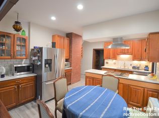 44 Francis St #2B, Brookline, MA 02446