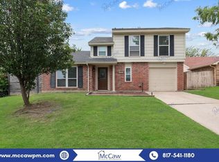 4108 Periwinkle Dr, Fort Worth, TX 76137