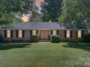 6221 Woodbridge Rd, Charlotte, NC 28227