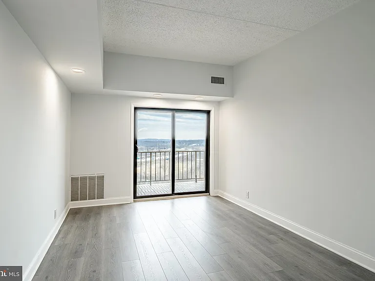 21510 Valley Forge Cir #1510 — Photo 27