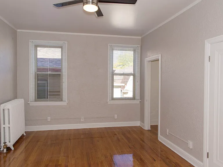 1062 N Pearl St — Photo 12