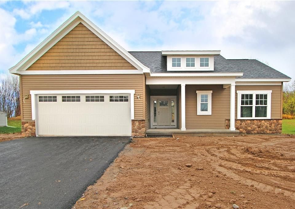 1st image of 101 James Moore Cir