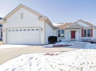 281 Foxglove St, Port Washington, WI 53074