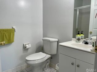 66 Prestwick Way, Edison, NJ 08820