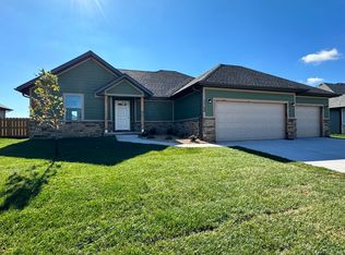 1768 E Chickamauga Dr, Republic, MO 65738