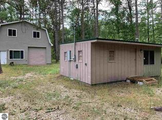 6237 Humphrey Dr, Hale, MI 48739