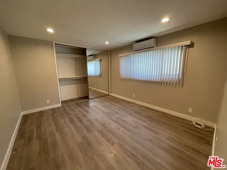 1830 Federal Ave — Photo 18