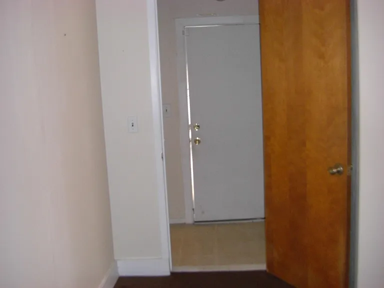 21395 Oxford Ave — Photo 20