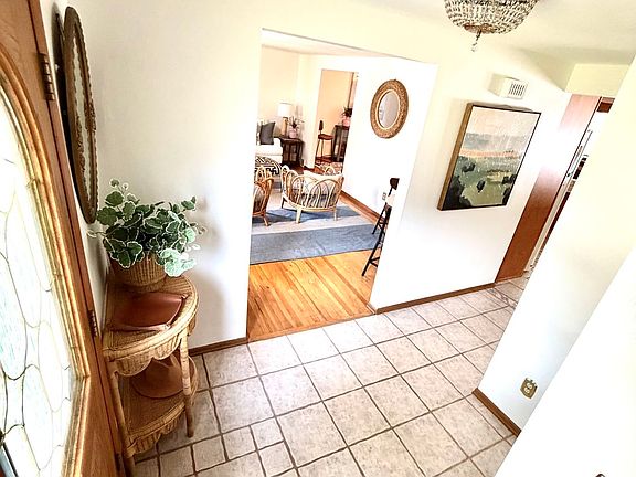 4th image of 4933 Point Circle Dr