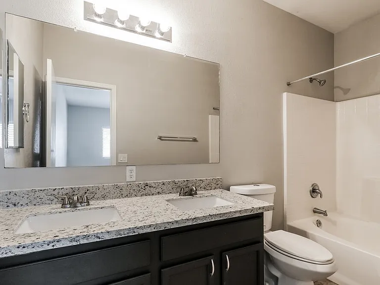 6522 W Elwood St — Photo 12