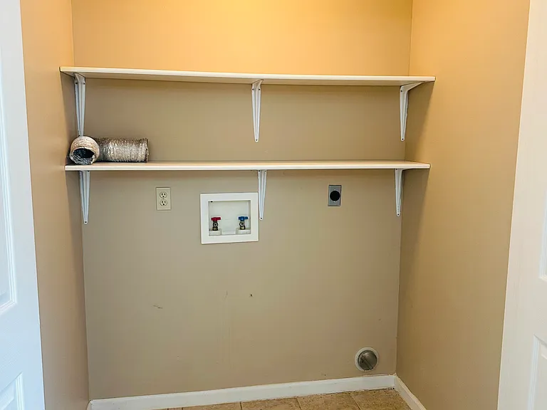 2699 Debbie Ln — Photo 15