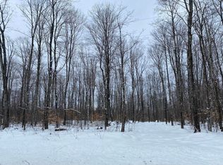 Simmonsrd, Hessel, MI 49745