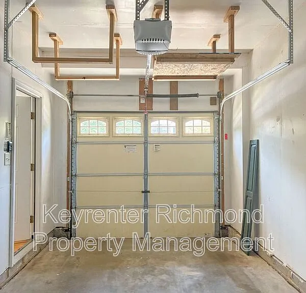 5904 Chapel Lawn Ter — Photo 19