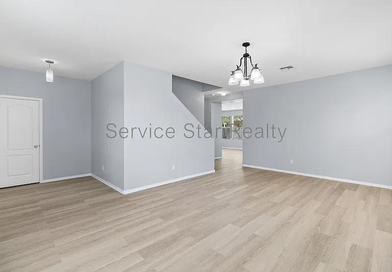 3448 E Merrill Ave — Photo 5