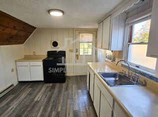173 N Main St #E, Rochester, NH 03867