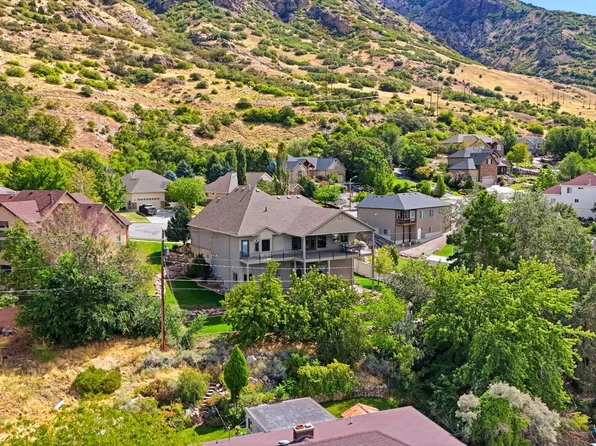 141 Taylor Ave, Ogden, UT 84404
