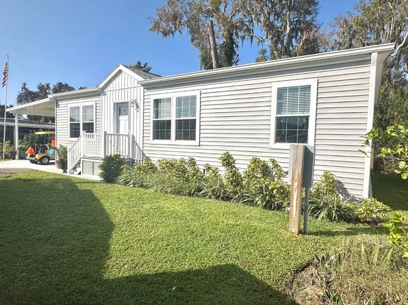 31C Lake Breeze Dr, Tavares, FL 32778