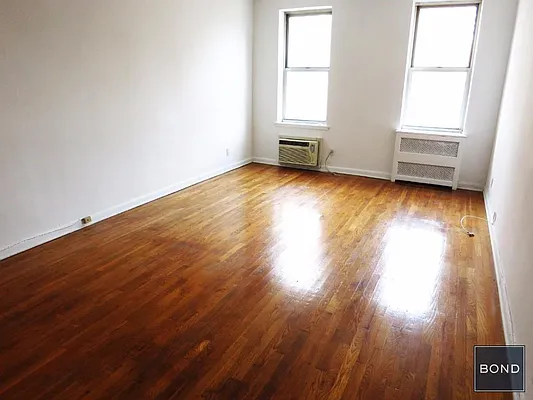 Rented by Bond New York | media 5