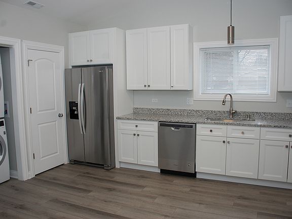 4th image of 133 Fairwood Dr