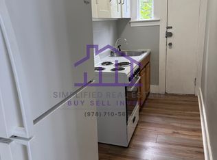 72 Pleasant St APT 4, Auburn, ME 04210