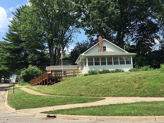 3rd image of 1239 Loeser Ave