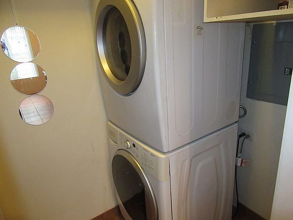 4th image of 1042 Cove Dr Unit 145-C