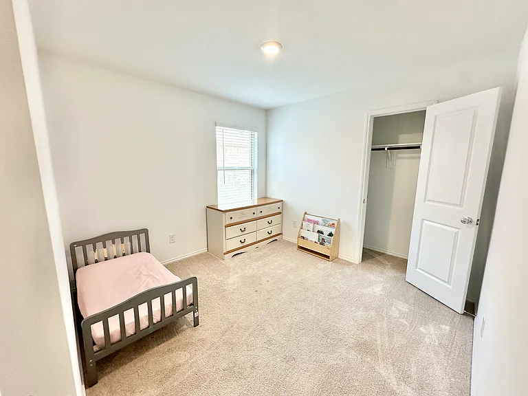 4152 Silverstein St — Photo 13