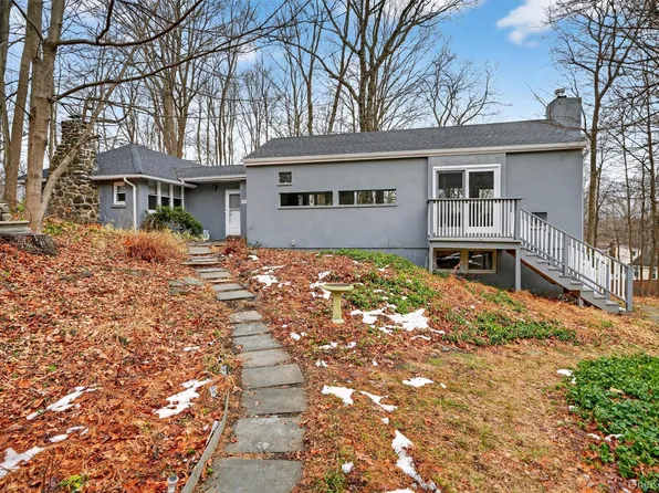 98 Mount Airy Road S, Croton-on-Hudson, NY 10520