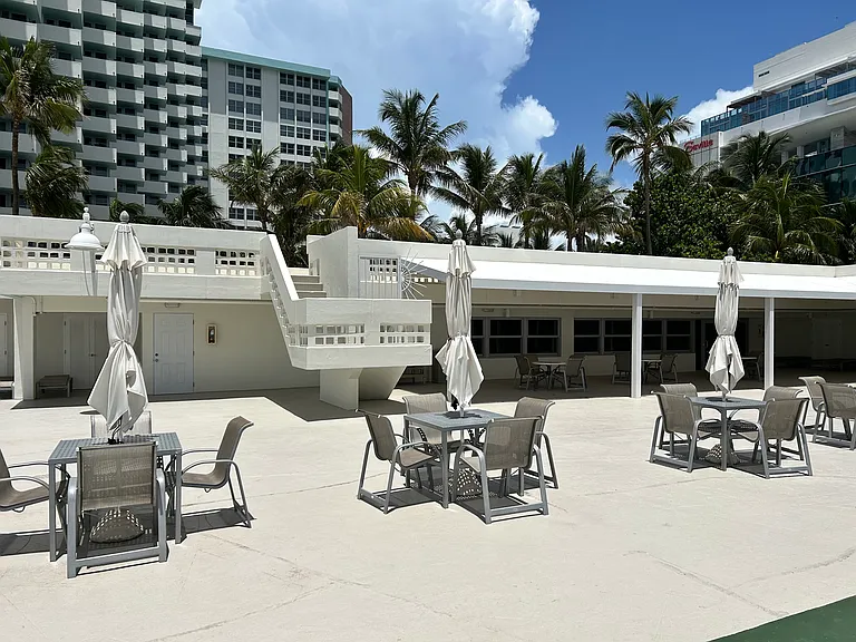 2899 Collins Ave #604 — Photo 14