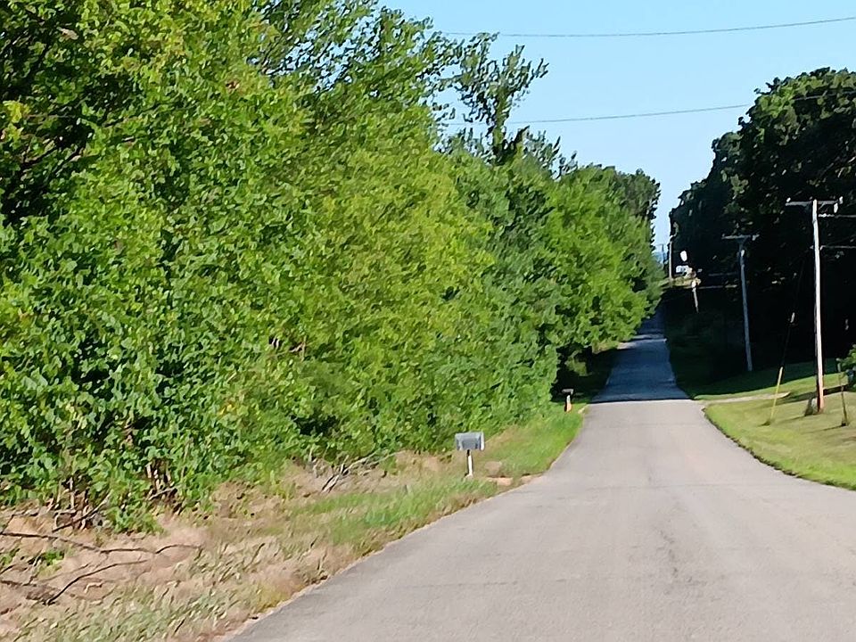 2nd image of 33102 S 4430th Rd